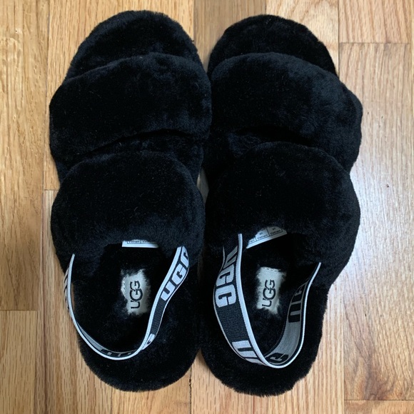 Ugg “Fluff Yeah” Slides - Picture 2 of 4